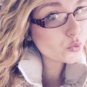 Meet your Posher, Karolina